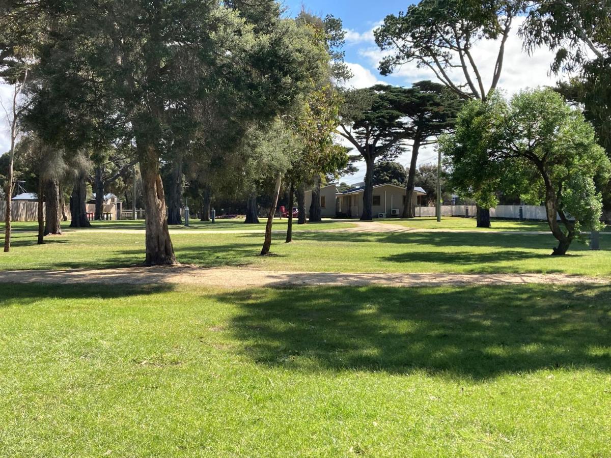 Torquay Foreshore Caravan Park Bagian luar foto